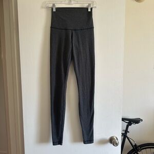 Lululemon Athletica Gray High Rise Full Length Classic Leggings size XS EUC